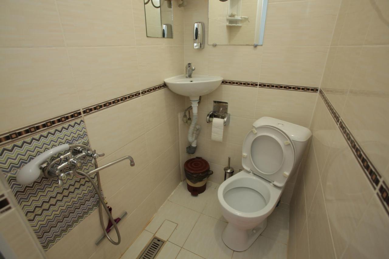 Sukhum City Mini Hotel Soechoemi Buitenkant foto