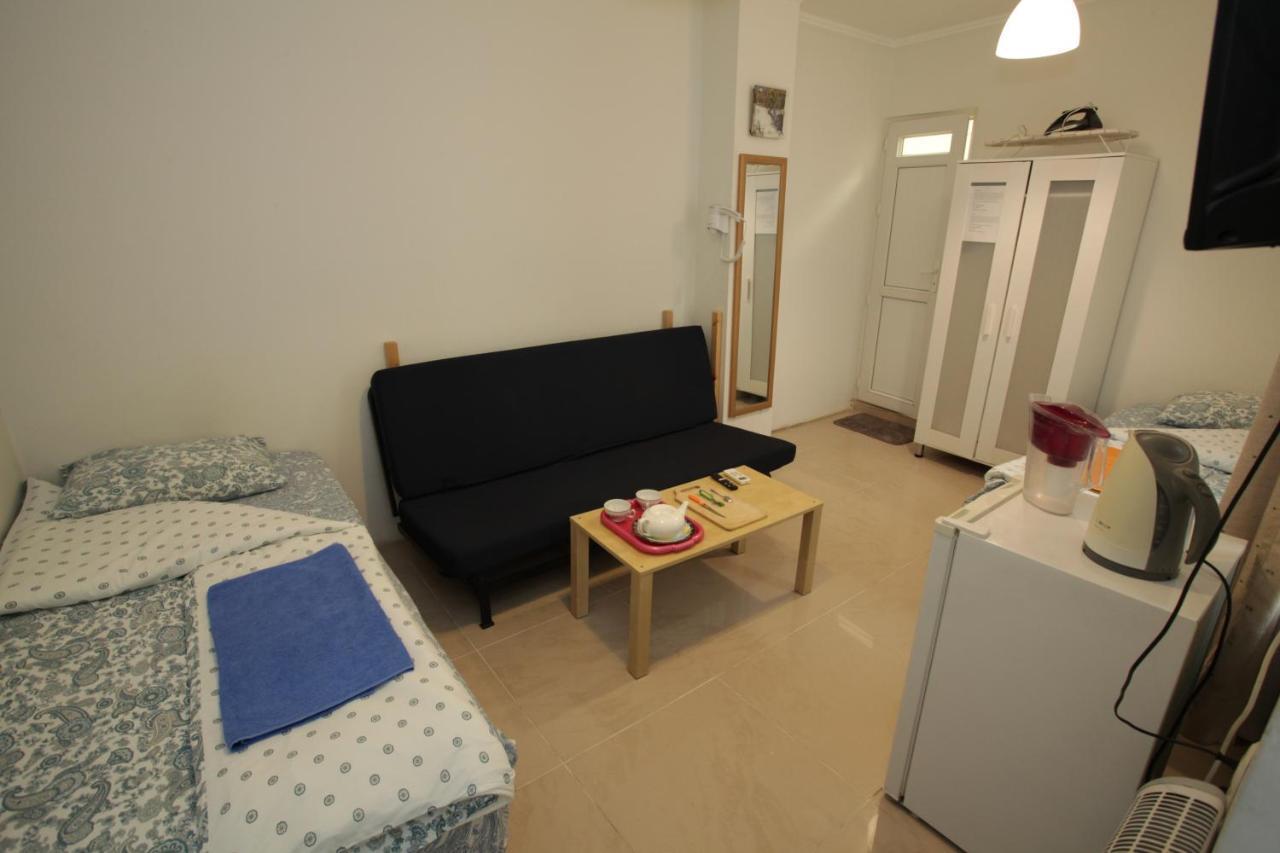 Sukhum City Mini Hotel Soechoemi Buitenkant foto